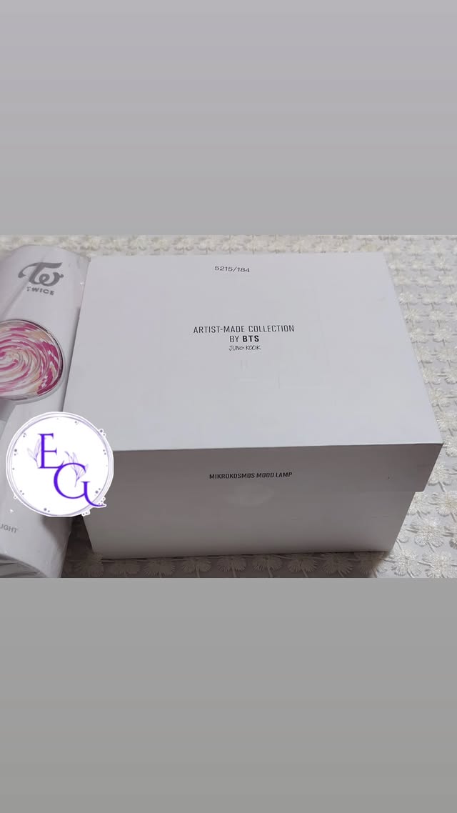 TWICE Artist-Made Collection Mikrokosmos mood lamp box
